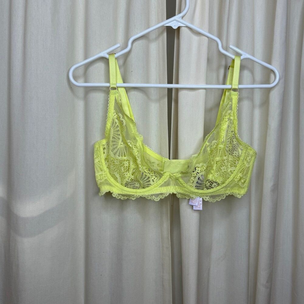 34D Savage X Fenty neon lime green unlined lace underwire bra